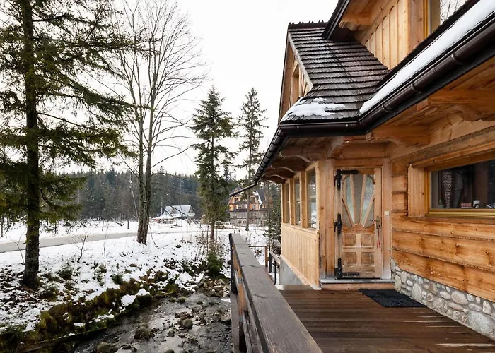 Bachledowka アパート ザコパネ